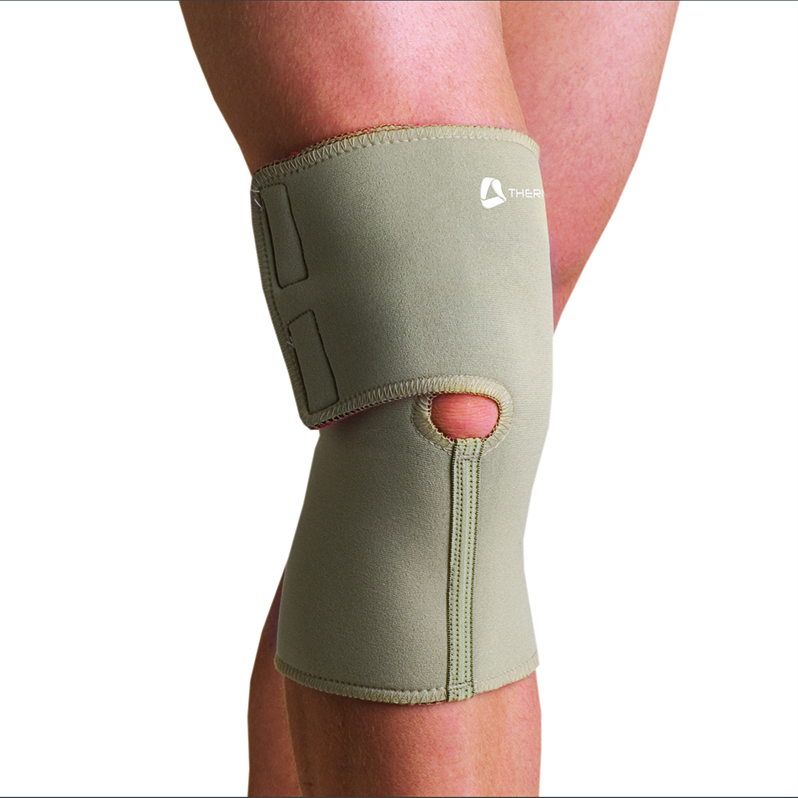 8_300 Thermoskin Arthritic Knee Wrap