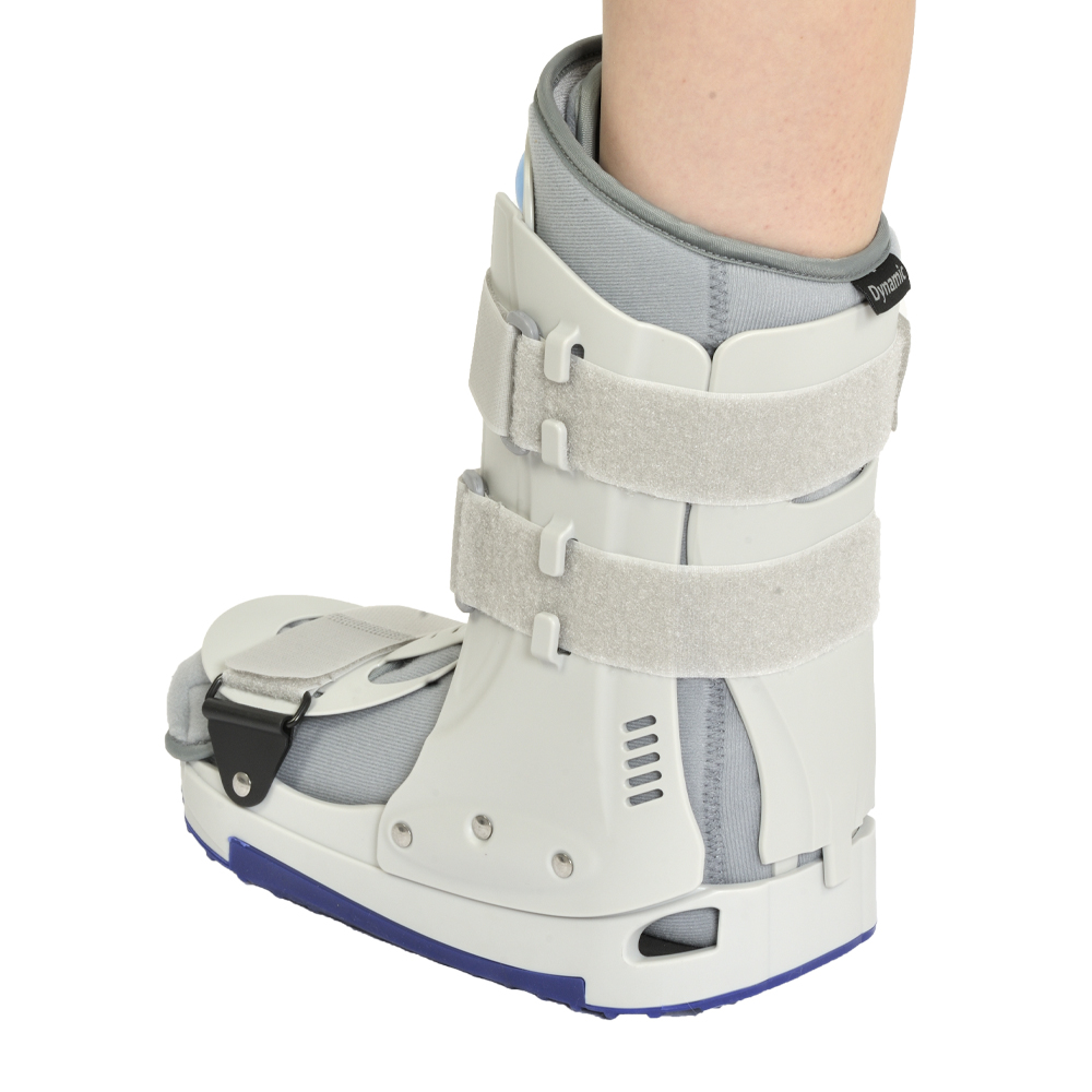 5575 Dynamic Air Walker Short