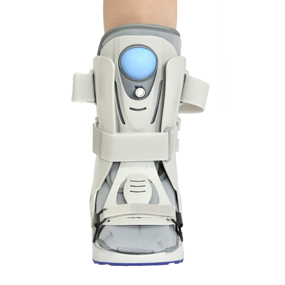 5575 Dynamic Air Walker Short