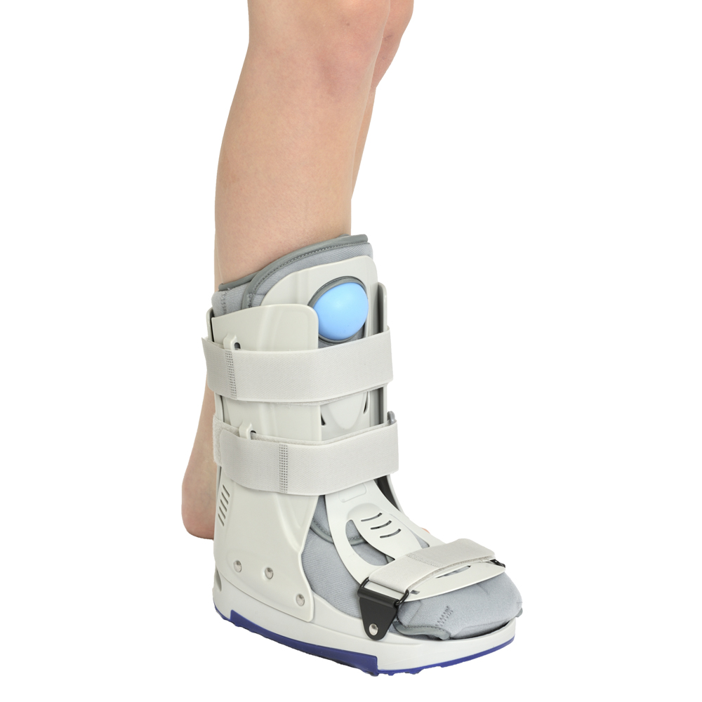 5575 Dynamic Air Walker Short